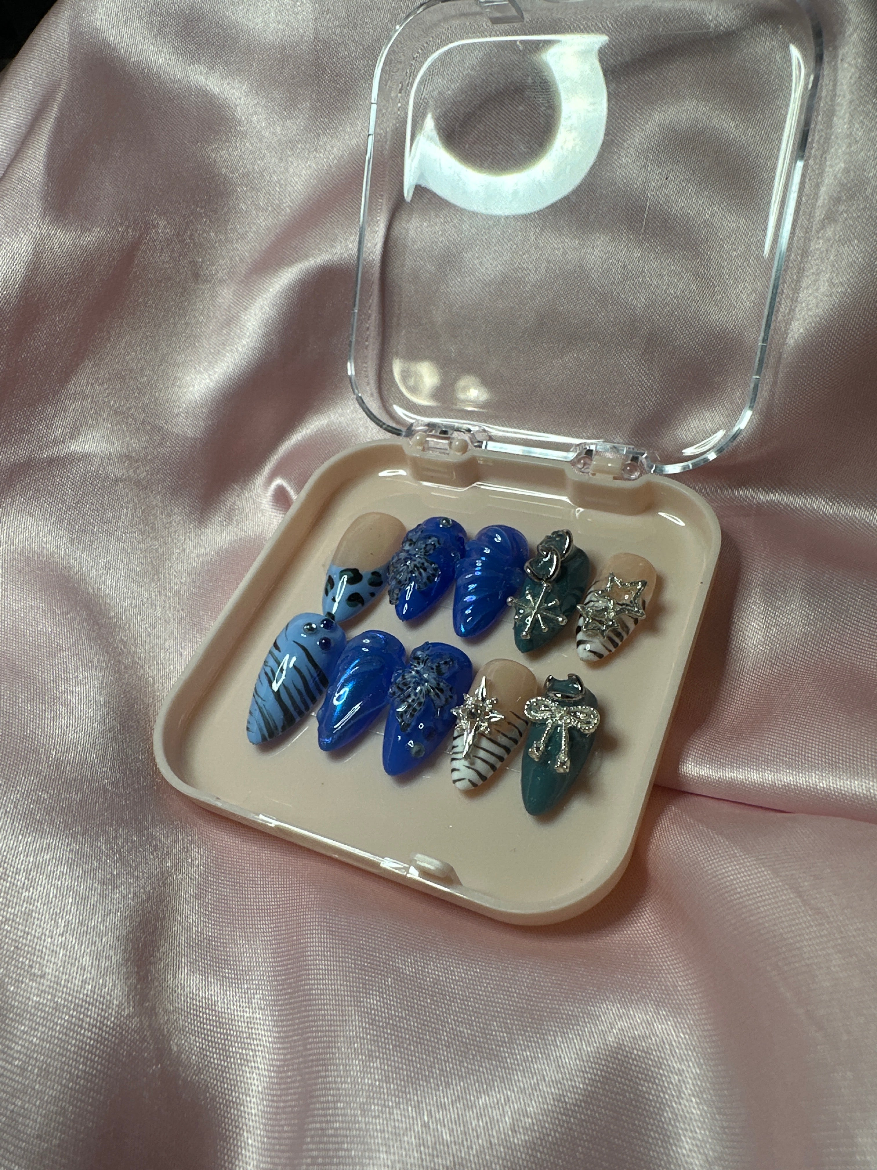 Blue y2k Press on Nails