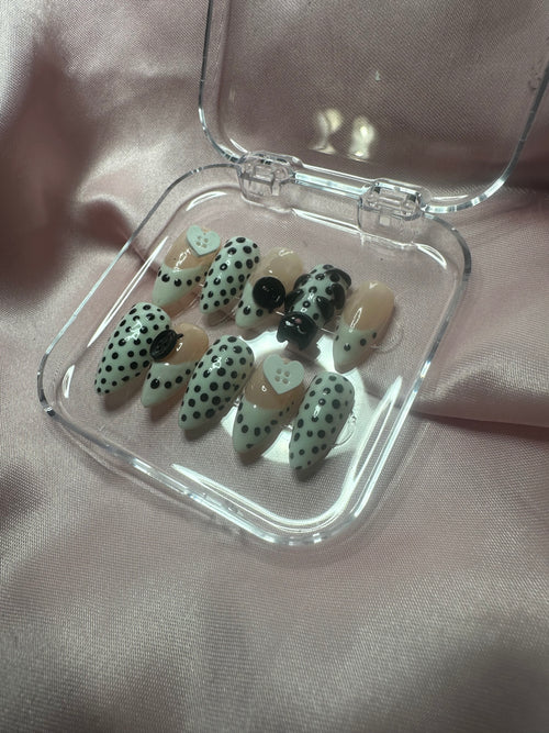Black and White Cat Press on Nails